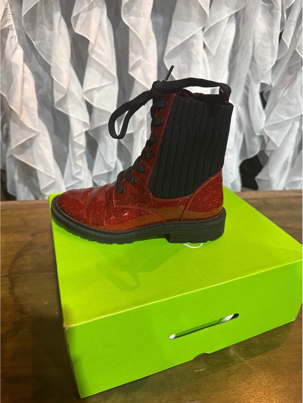 Sam Edelman - Picture 3 of 3
